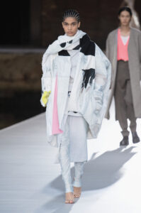 029 VALENTINO HC DES ATELIERS