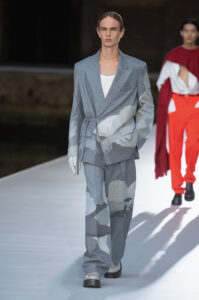 042 VALENTINO HC DES ATELIERS