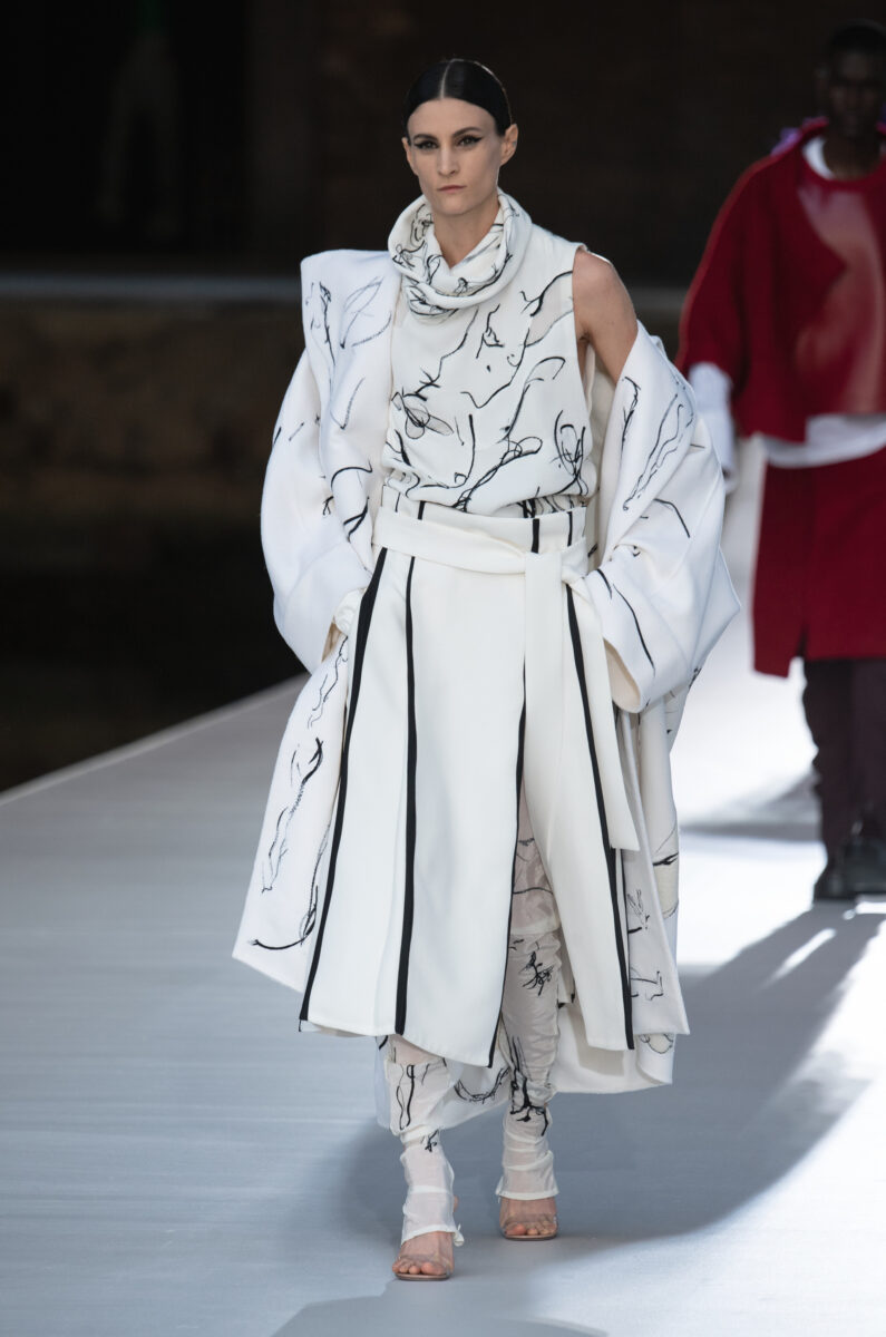 049 VALENTINO HC DES ATELIERS