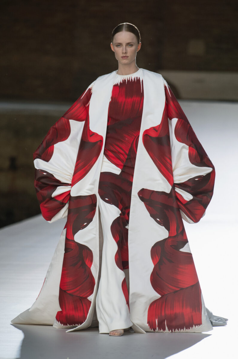 084 VALENTINO HC DES ATELIERS