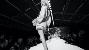 SS 2022 RTW show_Photograph by Inez & Vinoodh (10)