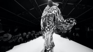 SS 2022 RTW show_Photograph by Inez & Vinoodh (18)