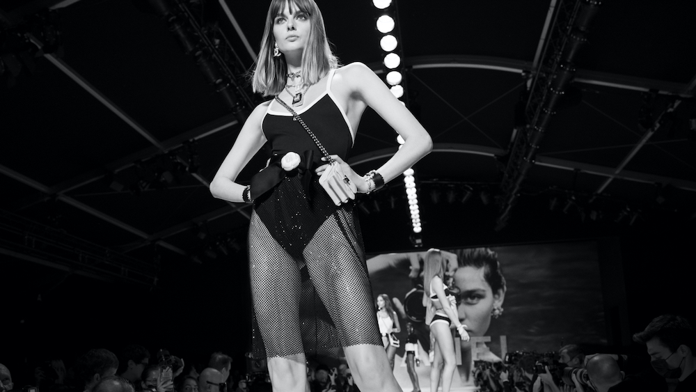 SS 2022 RTW show_Photograph by Inez & Vinoodh (3)