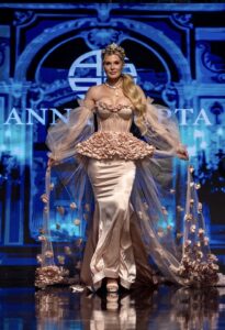 812BA83F-DBF3-4D43-A857-88E2D4F1552D