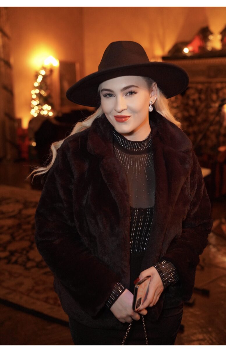 827DC96A-0353-4E32-BA64-3BD54E9FEA1B