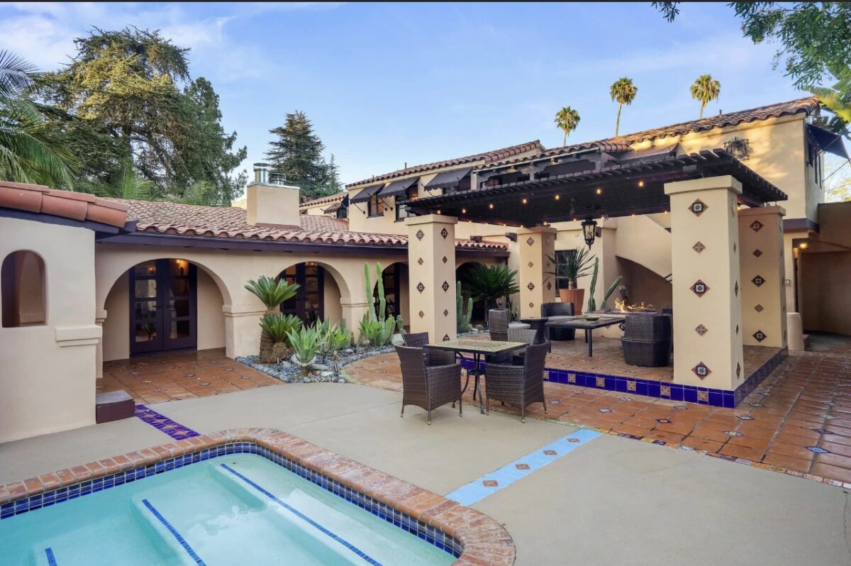 17992625-060B-4D43-B482-720E1B883E98