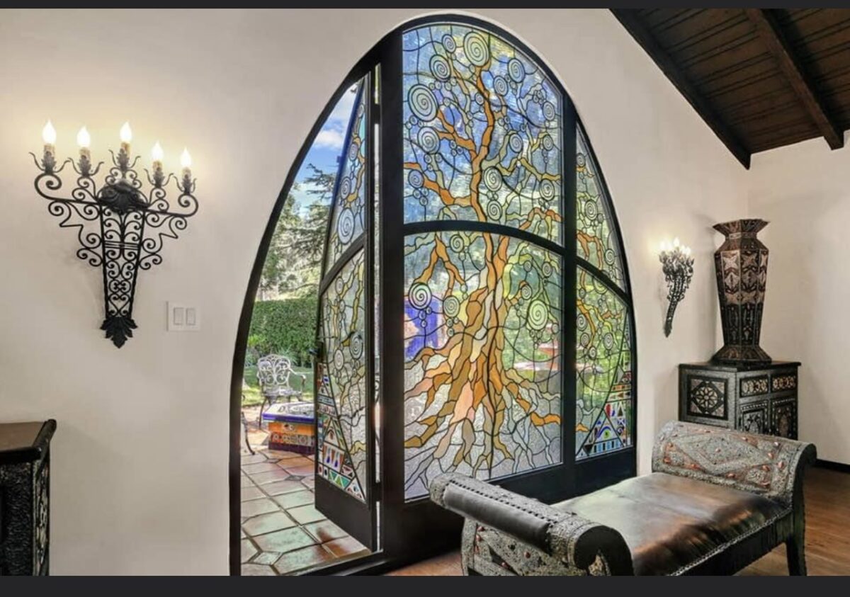 3DA3F4CE-6105-407C-9879-5BA6E3C7633C