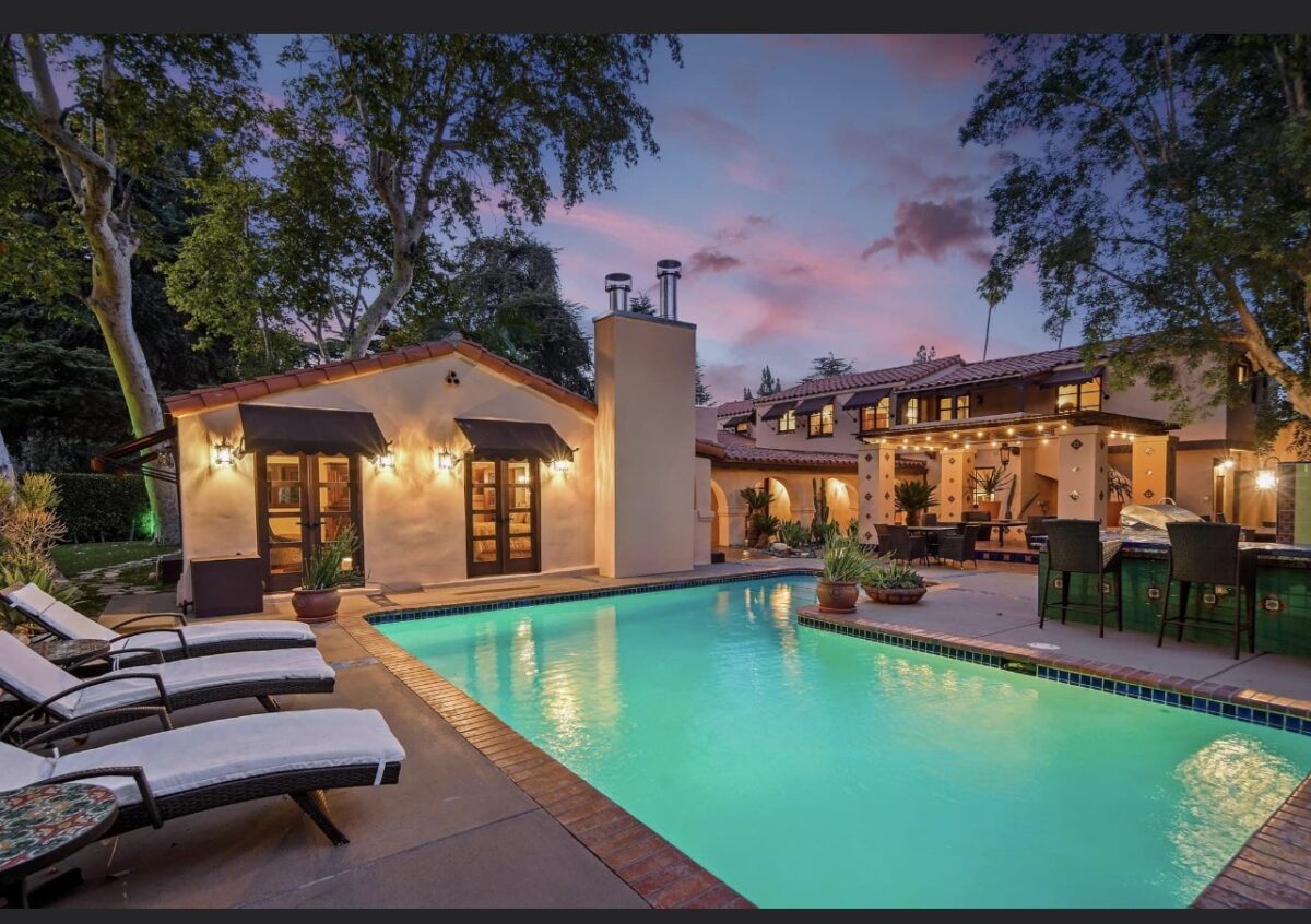 67EA356F-BCC1-4ECB-8DFA-B3CA833A9C52