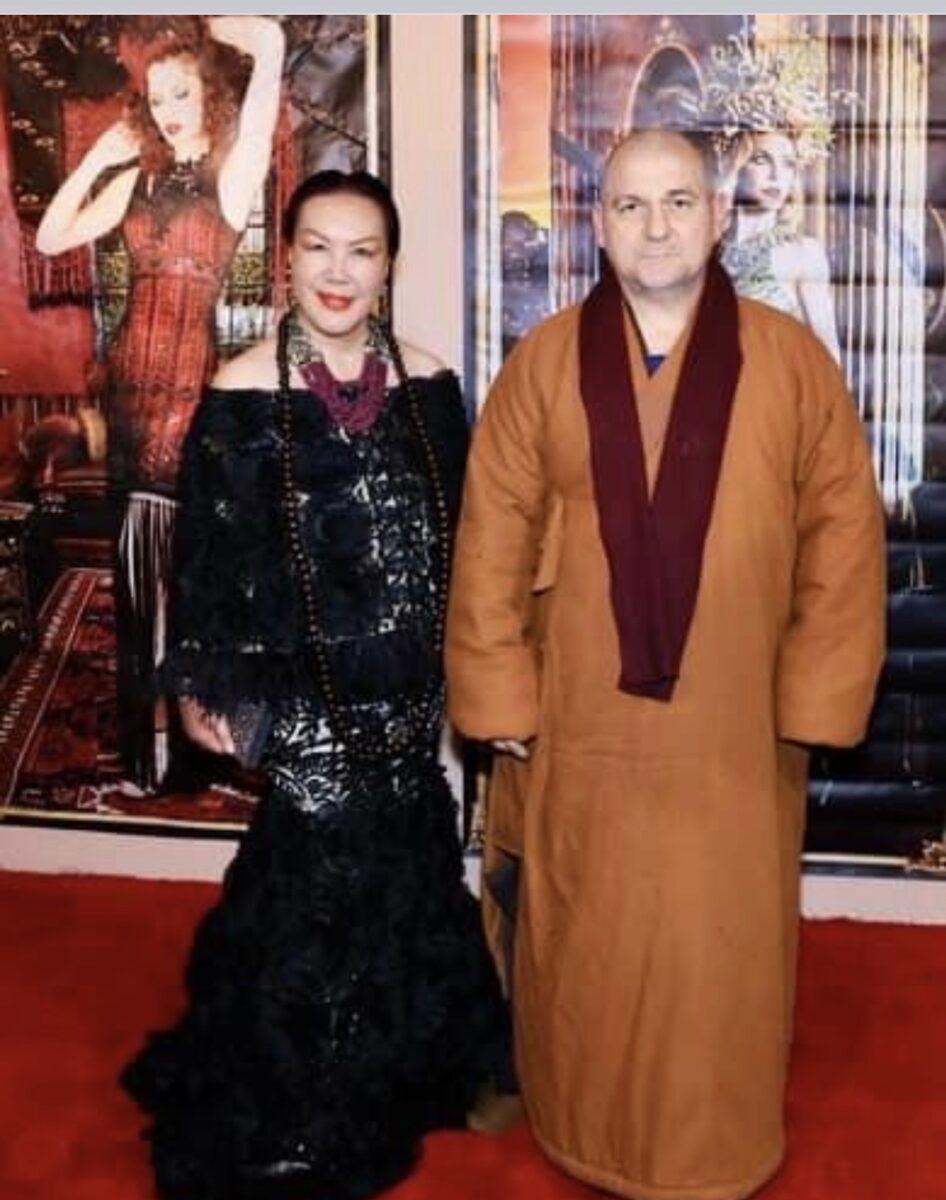 0CE9B5ED-CF44-4BA1-8C01-225BF6FA7B7E