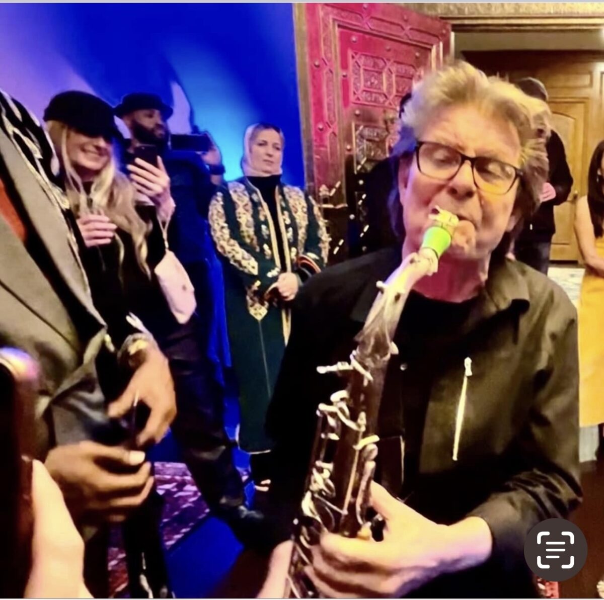 0E9B58E8-2866-46EA-A345-DB73B9C1B375