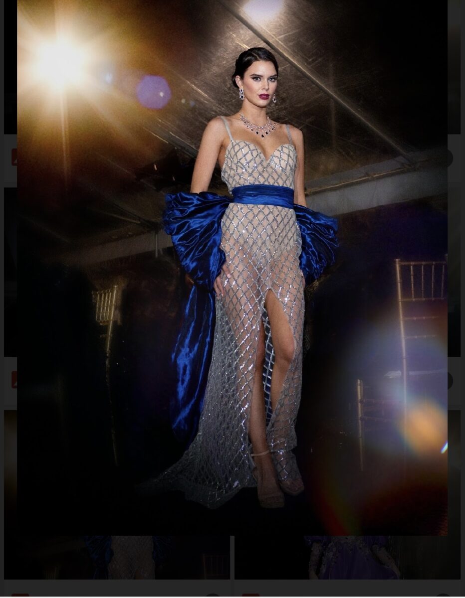 4E54B24F-360F-4C71-A3E4-9A4DB13D8E27