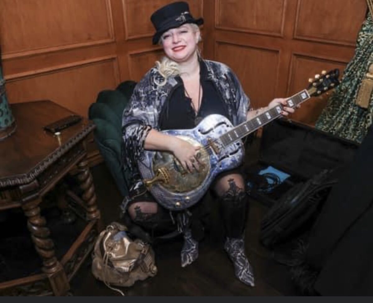 6BE8B023-D5A5-4A76-A6E2-A1340C8A9DC4