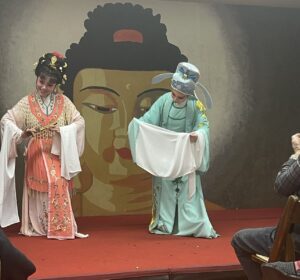 7D2176E5-8A15-4D52-8732-157306DE93A0