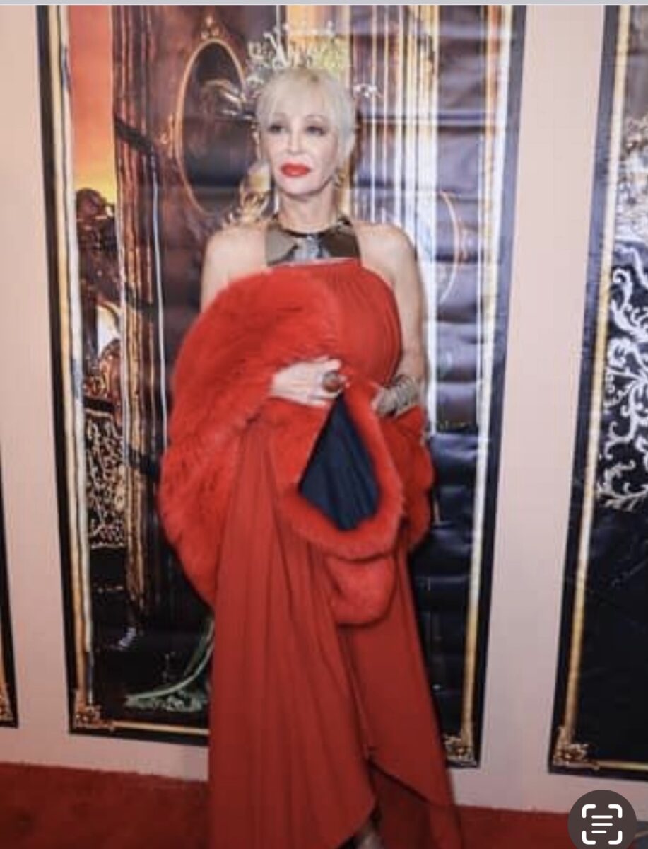 C555A1FF-4BAA-4BE7-BC70-C13CCA40C10B