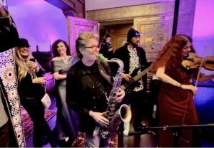 DDD904E8-1999-43A7-B8C0-AA44E3608B02