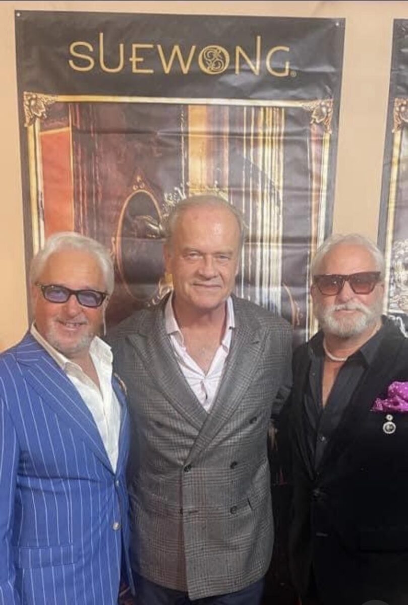 E6EB8407-F44A-4295-A1CA-34050188F9A8